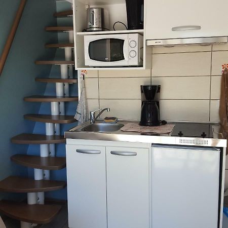 Studio Cosy Apartment บิกานูส ภายนอก รูปภาพ