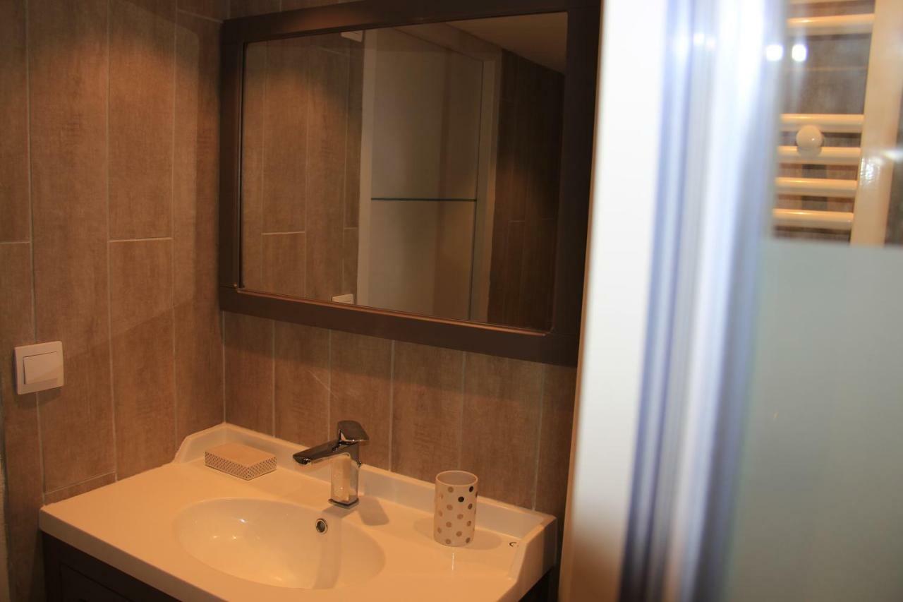 Studio Cosy Apartment บิกานูส ภายนอก รูปภาพ